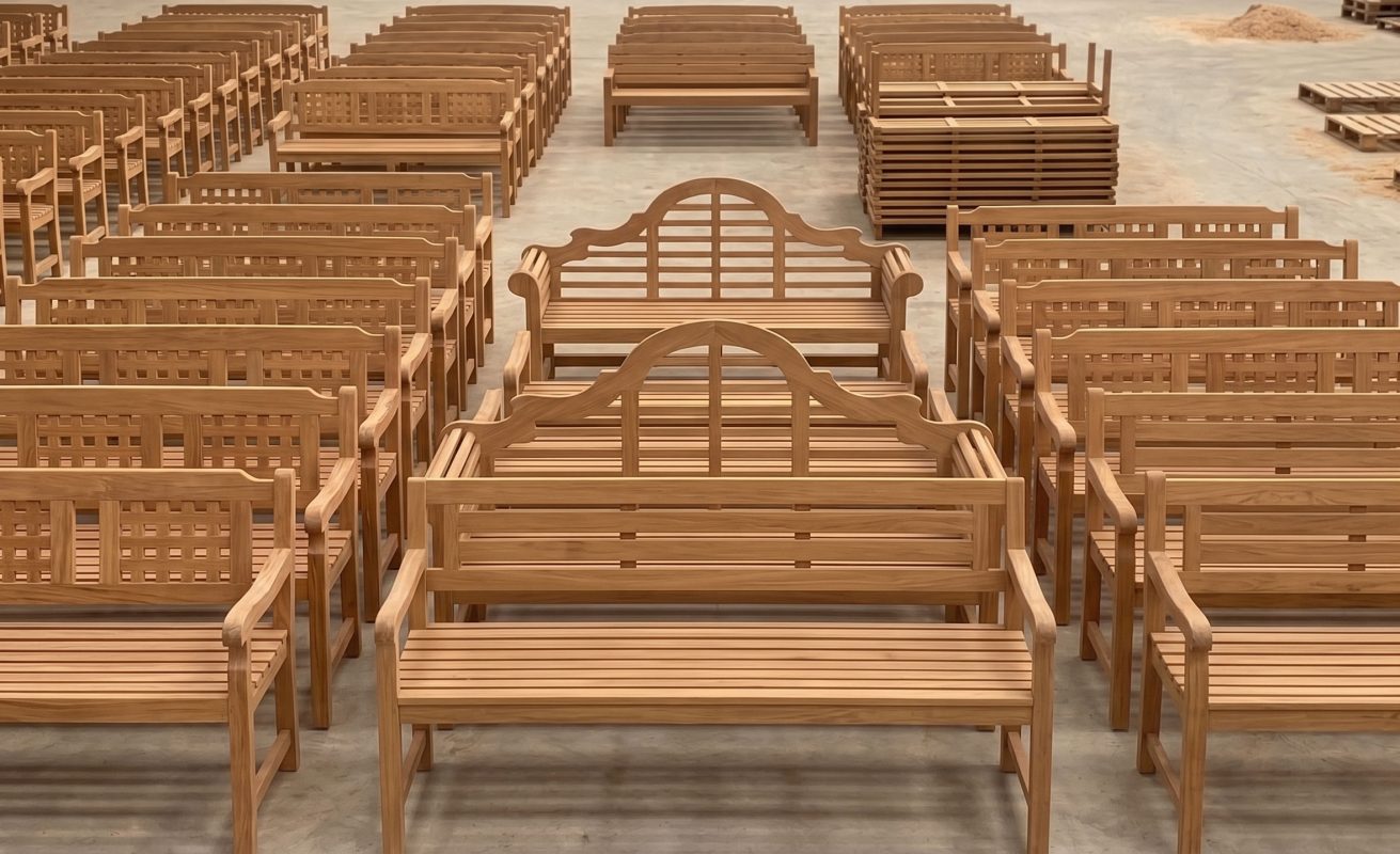 Teak Wood Garden Furniture