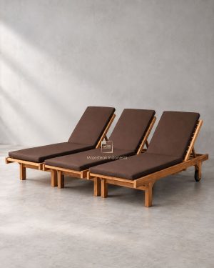 Teak Wood Sun lounger with cushion